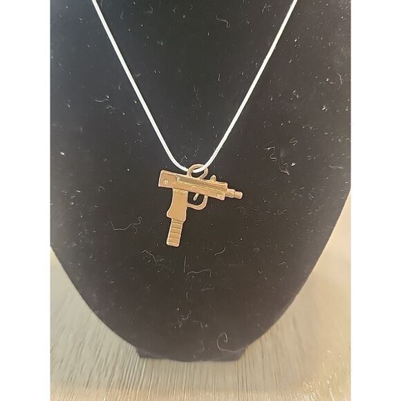 Firearm Pistol Handgun Gun Pendant & 925 Solid Sterling Silver Chain - Picture 2 of 5